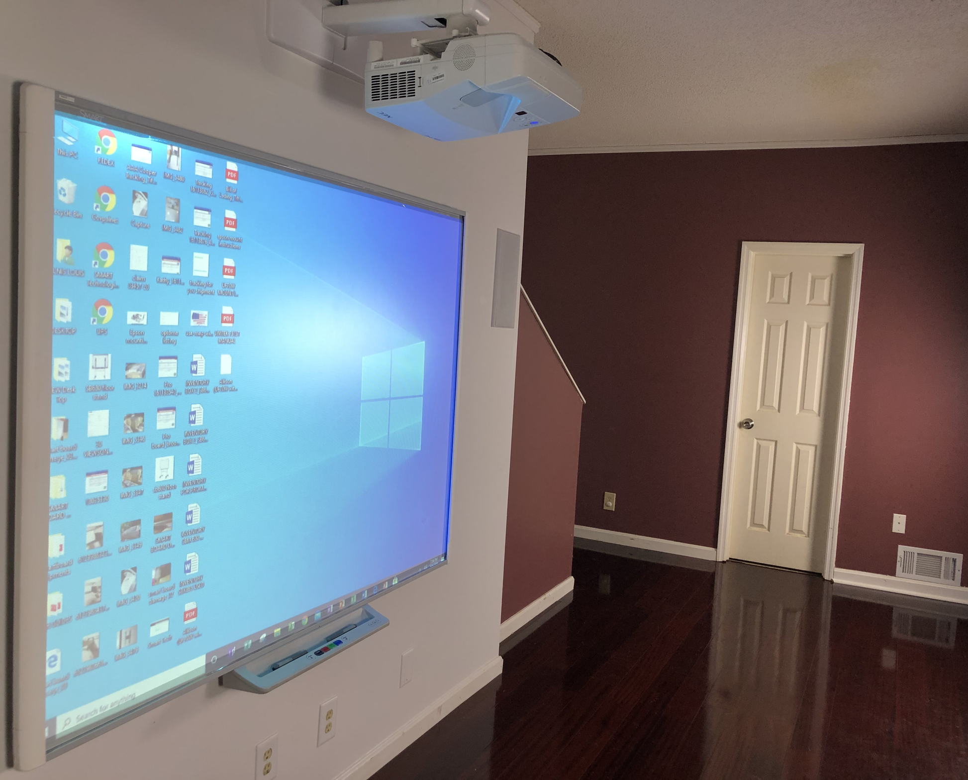 Smart Board, interactive whiteboard in use.