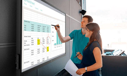 Smart Board, interactive whiteboard in use.